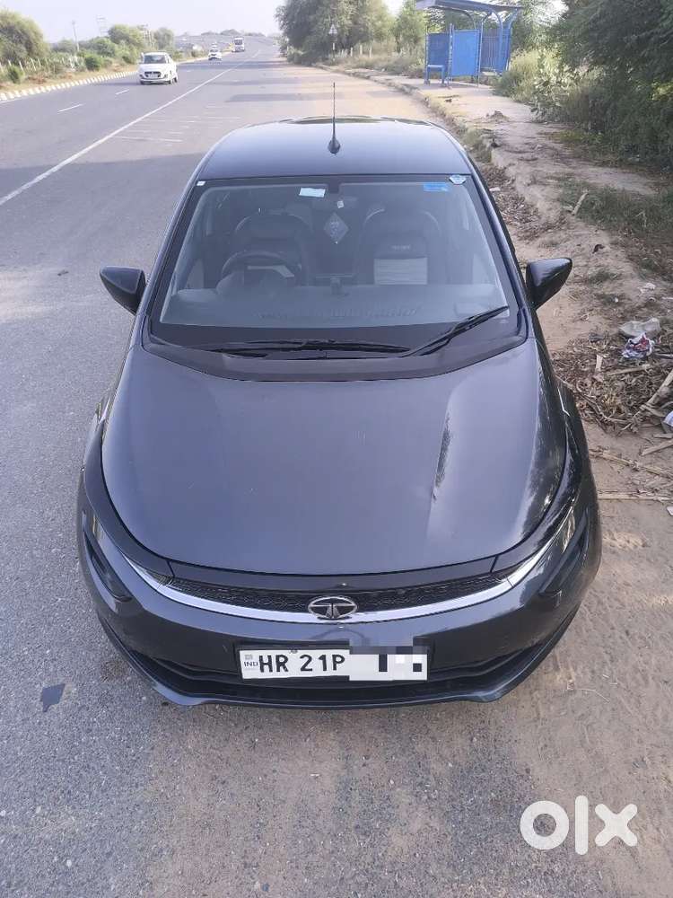 Tata Altroz Xe Petrol 2021