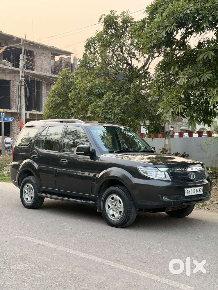 Tata Safari Storme 2012-2015 Explorer Edition, 2014, Diesel