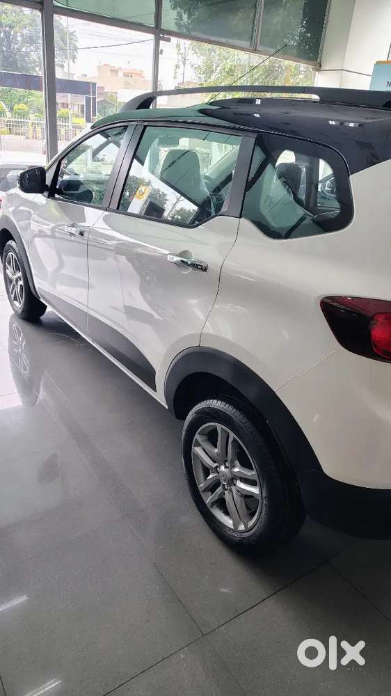 Renault Triber 2025 Cng & Hybrids 10000 Km Driven