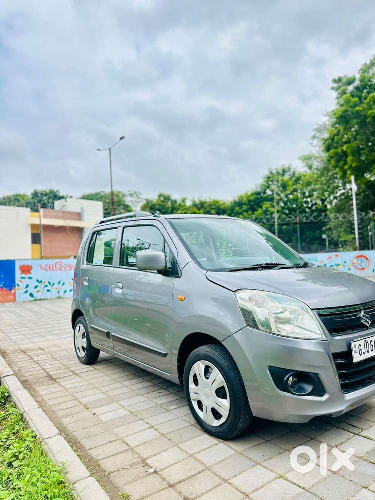 Maruti Suzuki Wagon R Vxi Amt1.2, 2017, Petrol