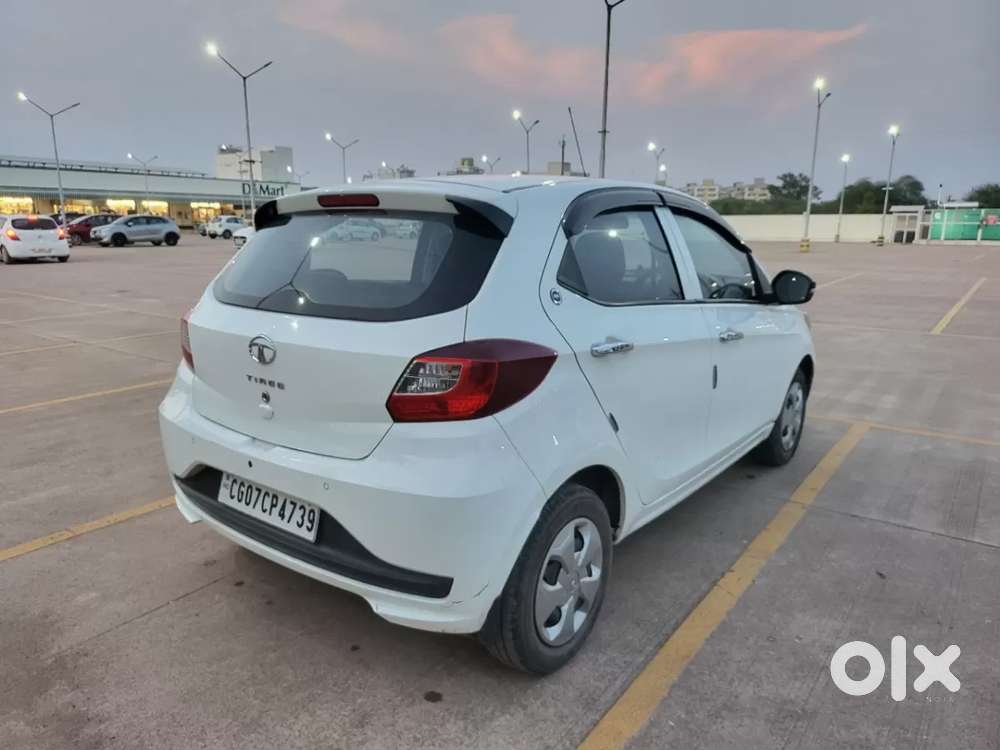 Tata Tiago 1.2 Revotron Xt (o), 2023, Petrol