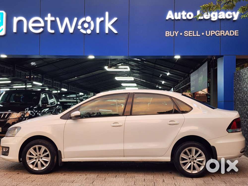 Volkswagen Vento Celeste 1.6 Highline, 2018, Petrol