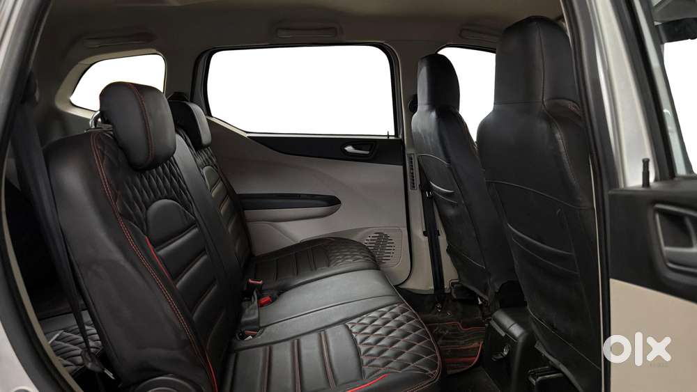 Renault Triber Rxz Easy-r Amt, 2023, Petrol