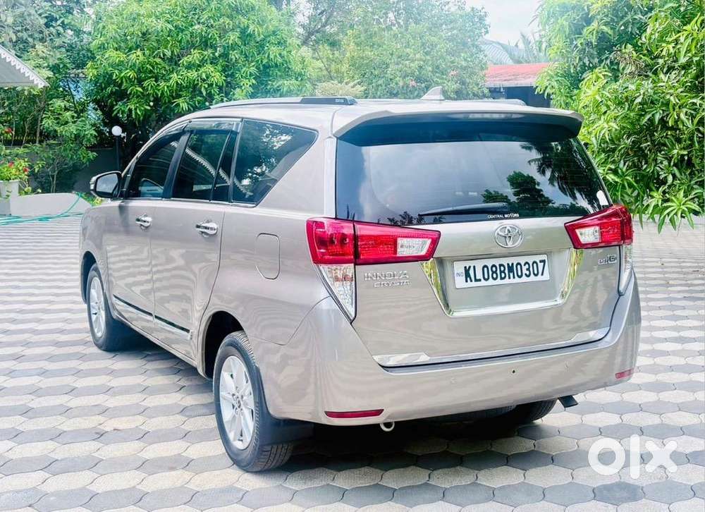 Toyota Innova Crysta 2017