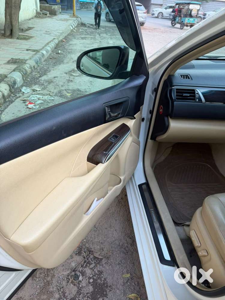 Toyota Camry Hybrid 2.5, 2016, Petrol