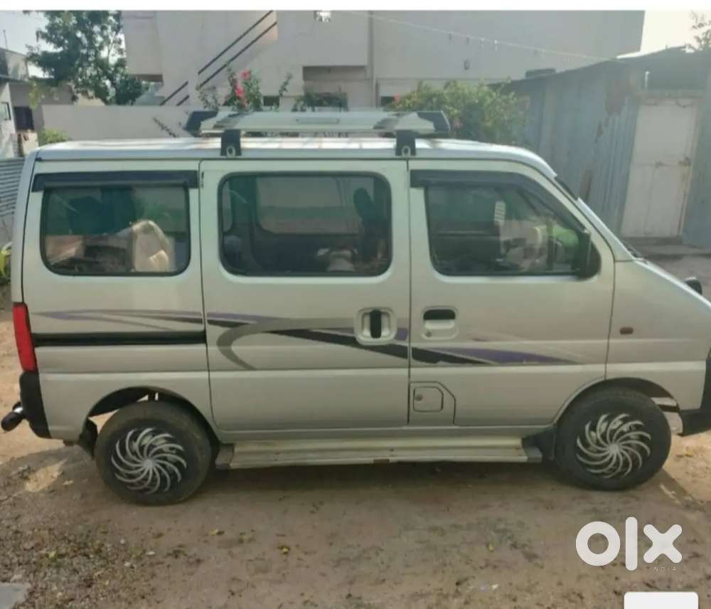 Maruti Suzuki Eeco 2011