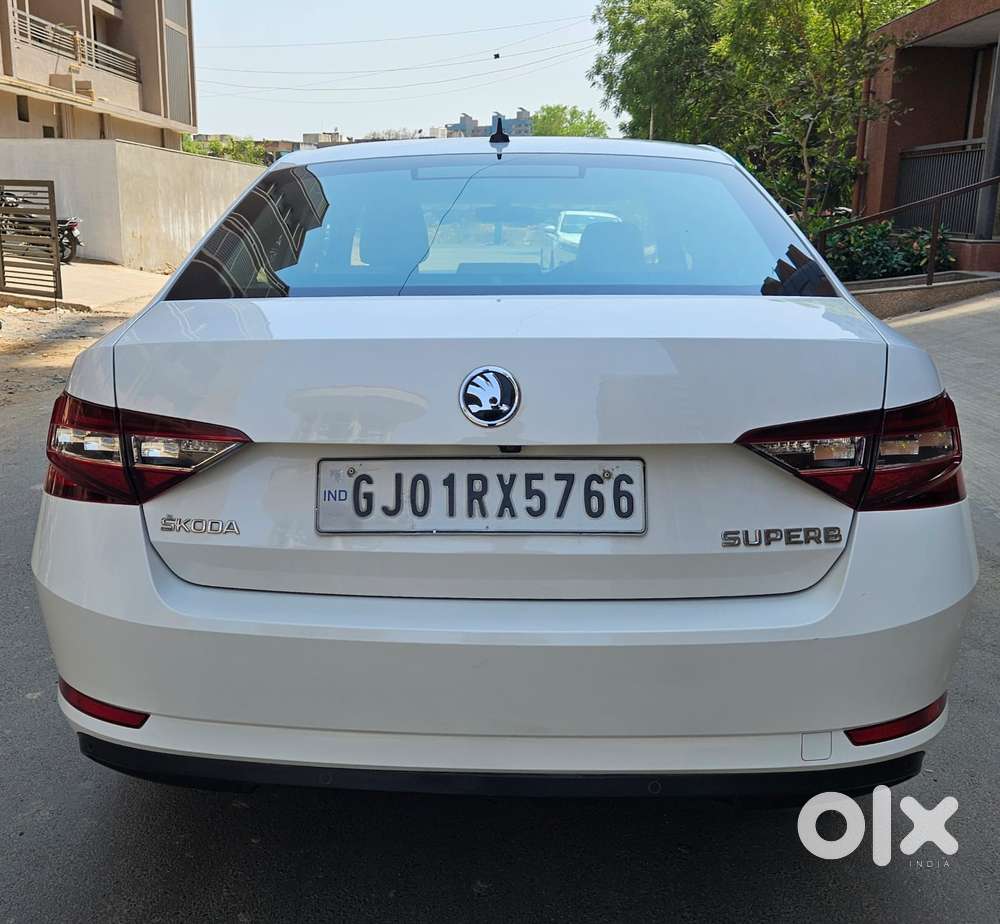 Skoda Superb Lk 1.8 Tsi At, 2017, Petrol