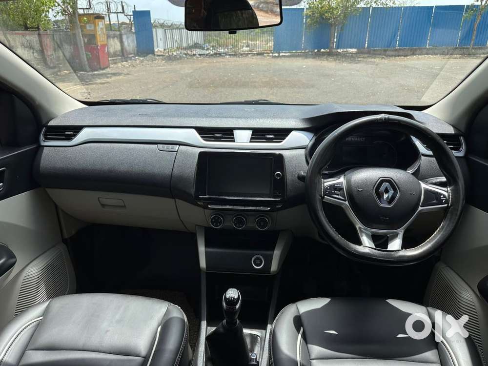 Renault Triber Rxz, 2023, Petrol