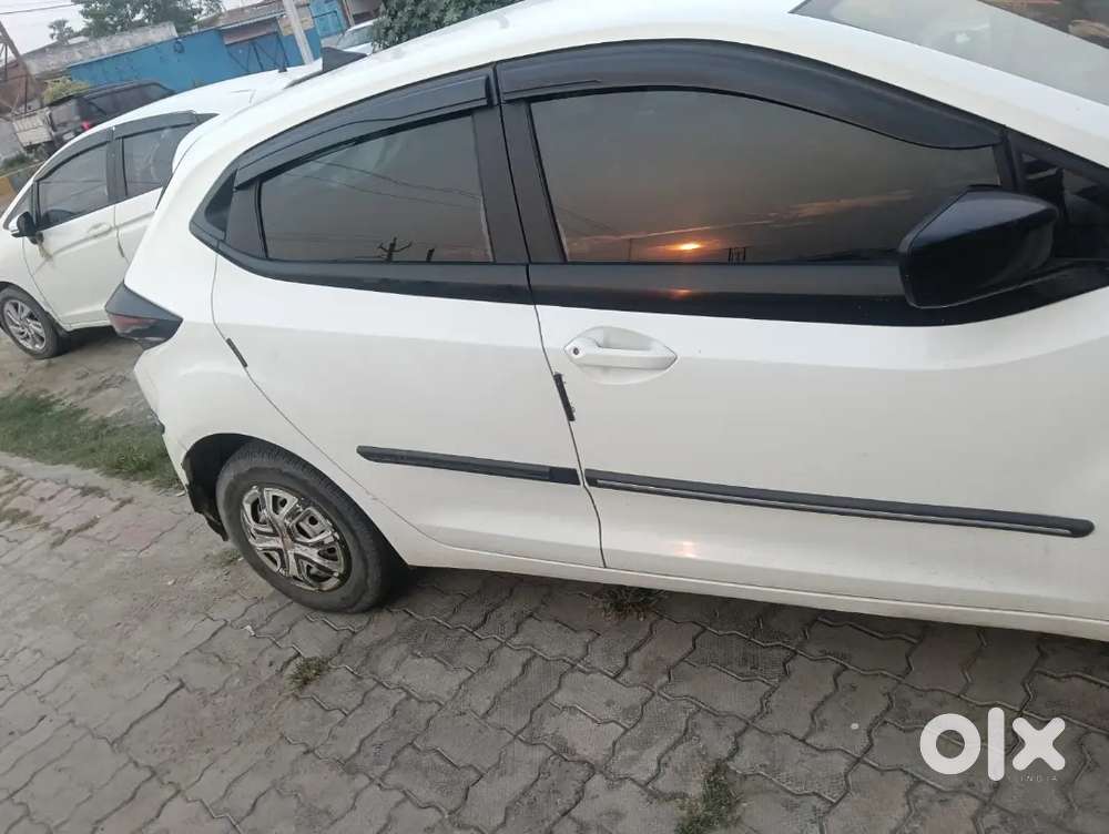 Tata Altroz 2021 Petrol Well Maintained
