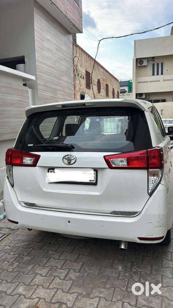 Toyota Innova Crysta 2017 Diesel Manual