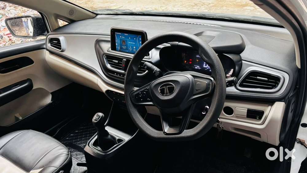 Tata Altroz 2024 Low Km
