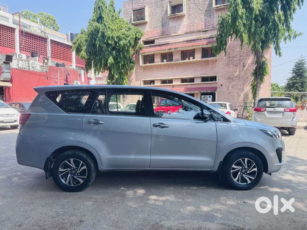 Toyota Innova Crysta [2020-ongoing] 2.7 Gx Mt 7 Str, 2022, Diesel