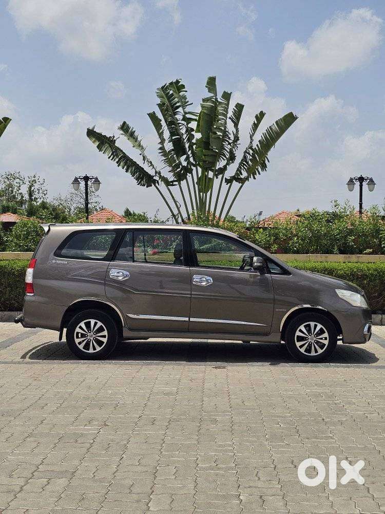 Toyota Innova 2.5 Z Diesel 7 Seater, 2015, Diesel