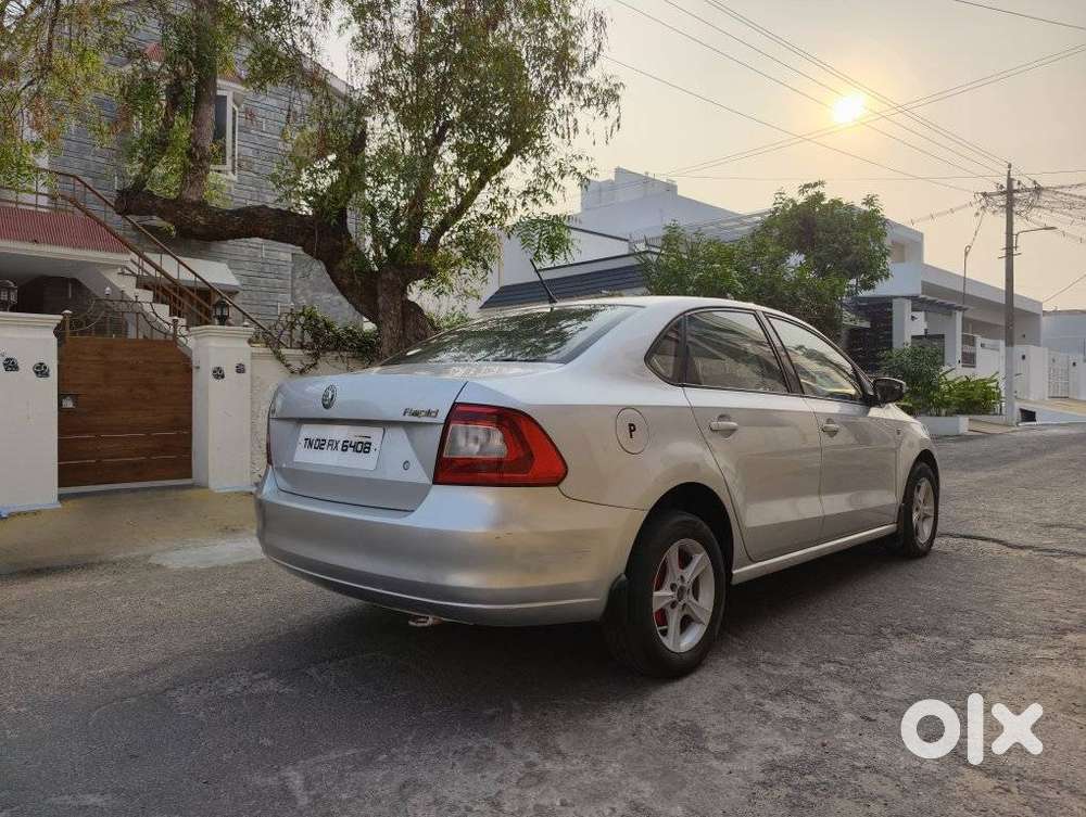 Skoda Rapid 1.6 Mpi Ambition, 2013, Petrol