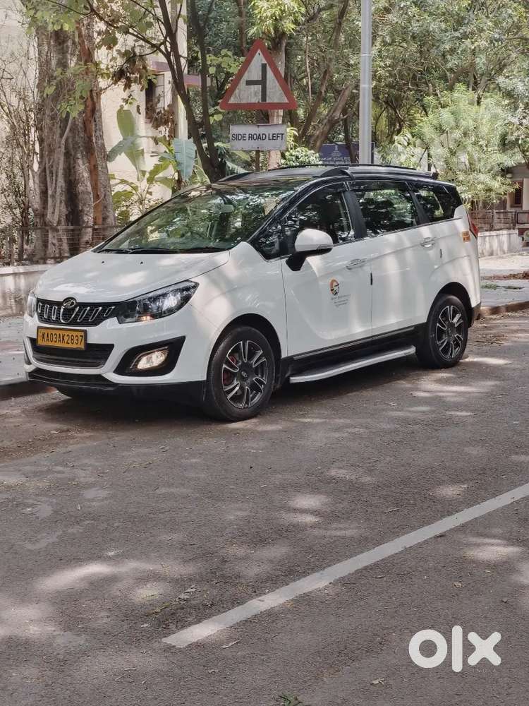 Mahindra Marazzo 2022 Diesel 90000 Km Driven