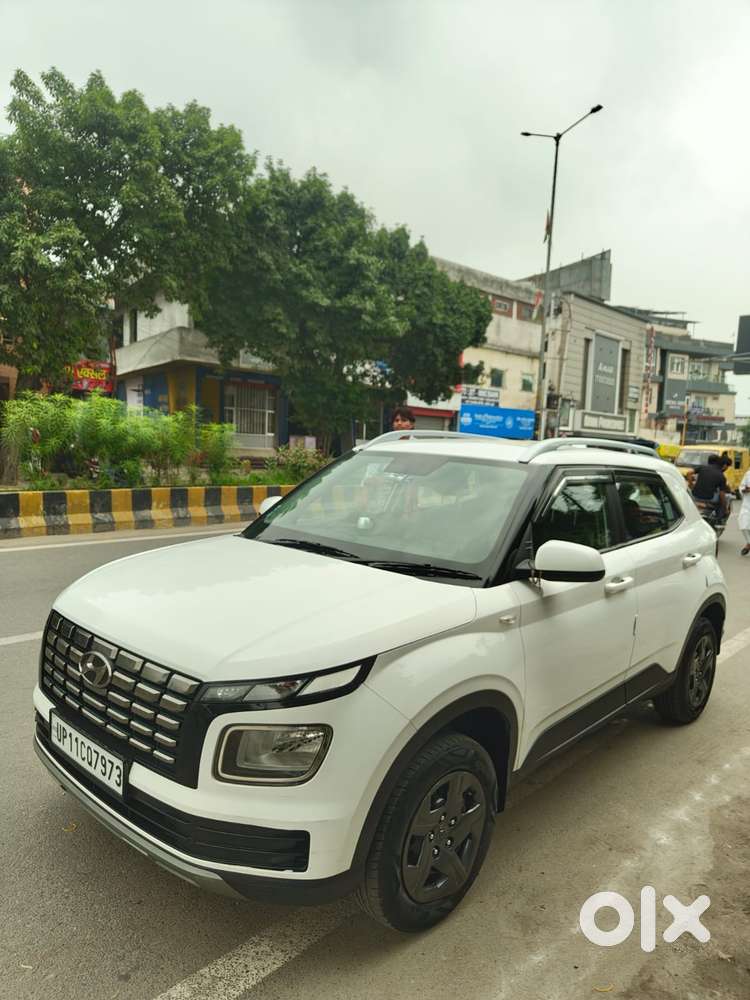 Hyundai Venue S, 2023, Petrol