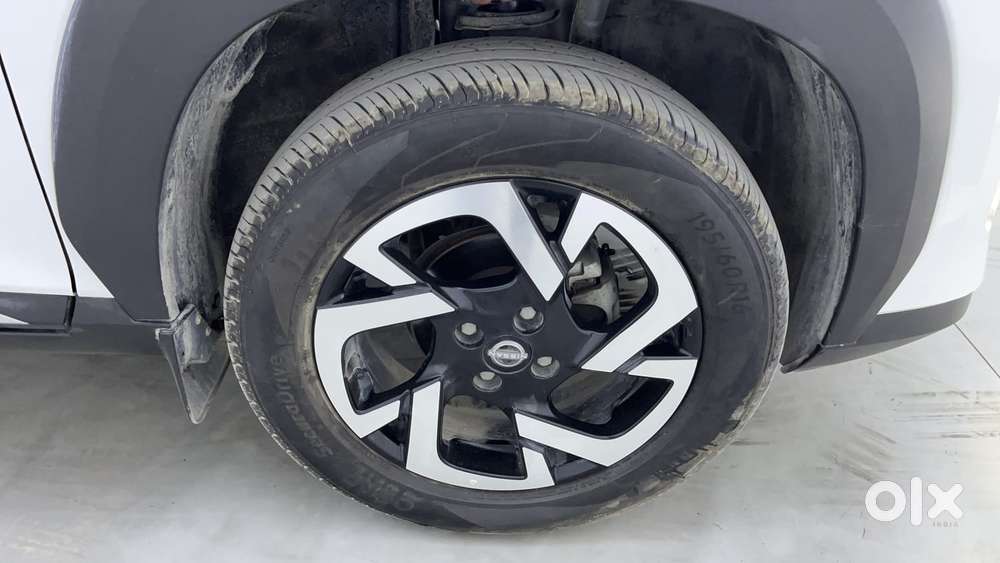 Nissan Magnite 1.0 Xv Premium Turbo Cvt, 2023, Petrol