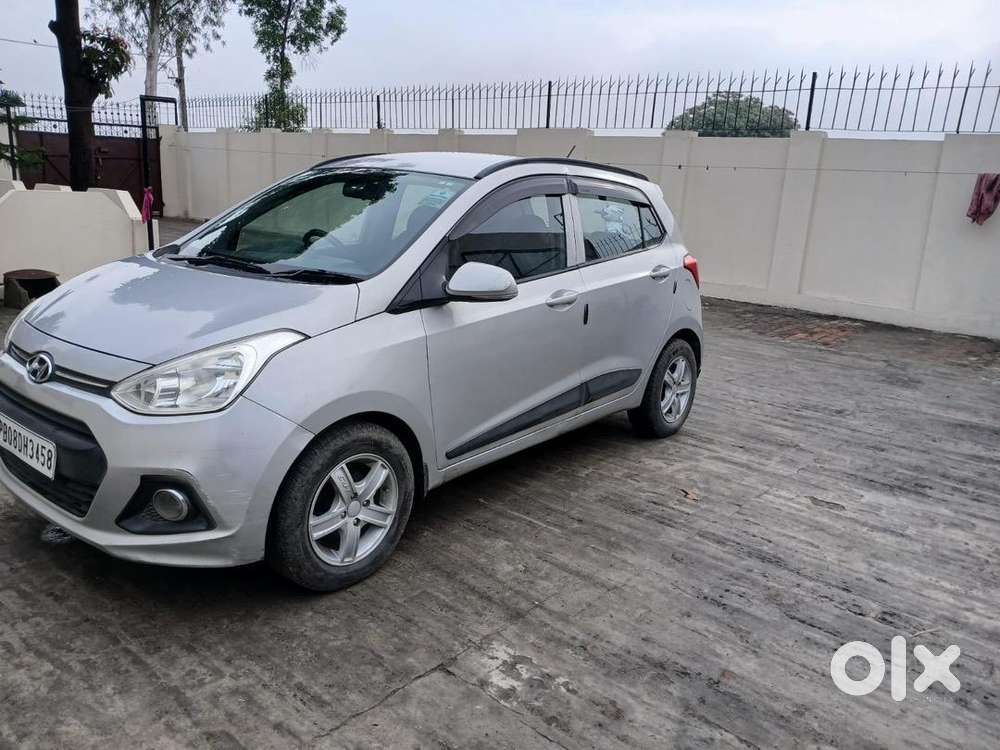 Hyundai Grand I10 2016 Diesel 82000 Km Driven