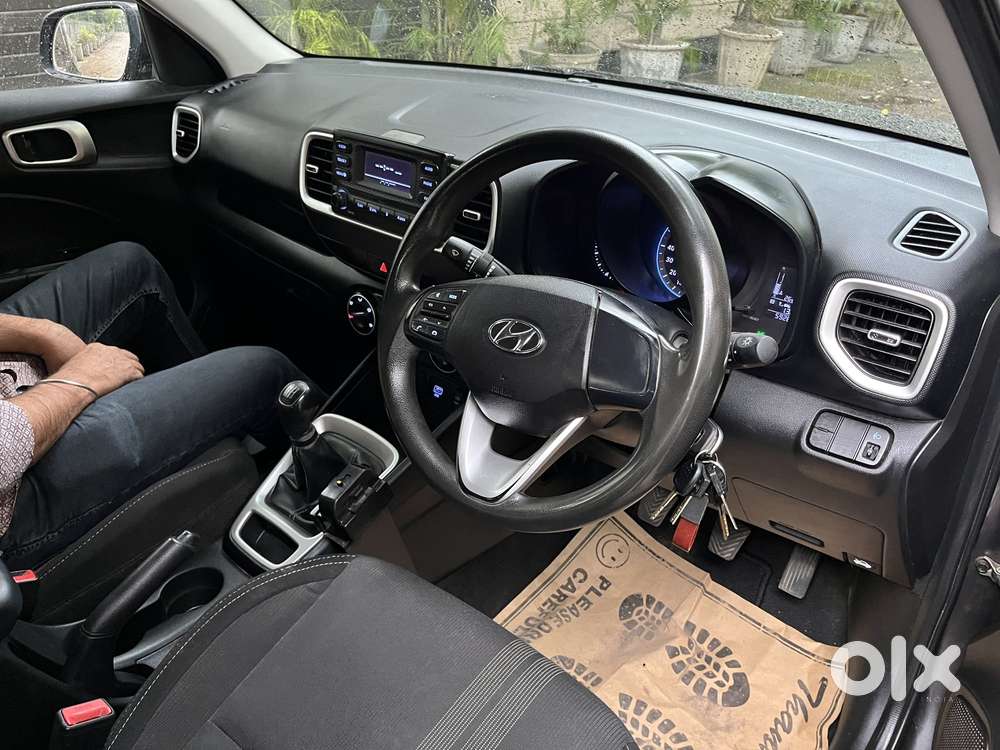 Hyundai Venue 1.2 S Plus, 2020, Petrol