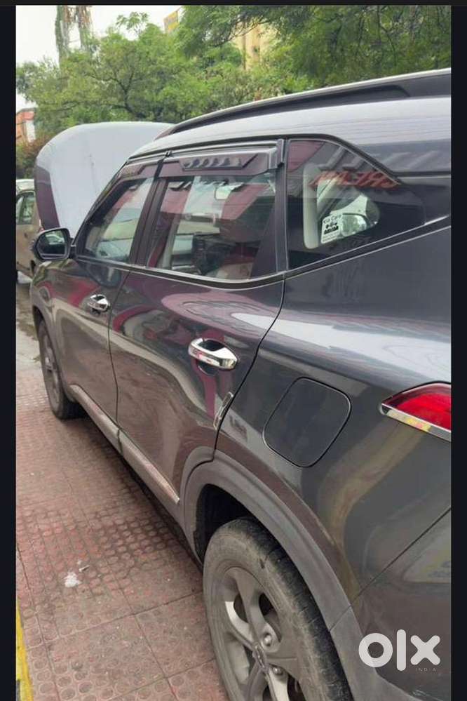 Kia Seltos 2022 Petrol Well Maintained Under Warranty