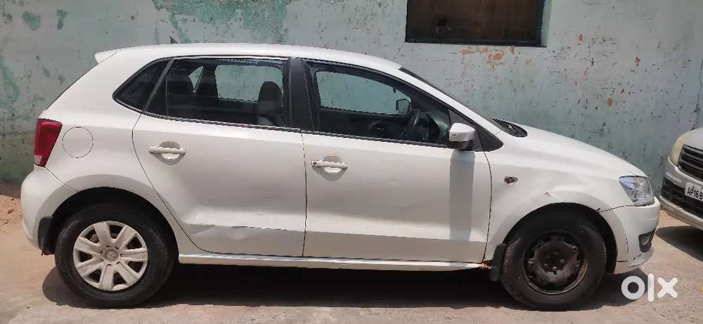 Volkswagen Polo 2011 Petrol Manual 2nd Owner