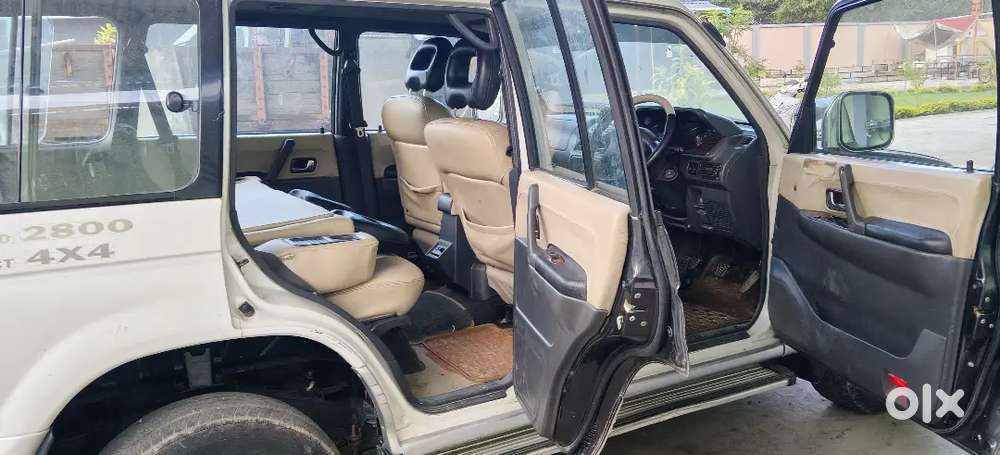 Mitsubishi Pajero Glx 2010