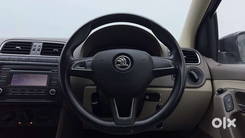 Skoda Rapid 1.6 Ambition Plus Mpi, 2014, Petrol