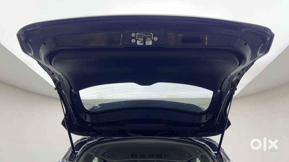 Maruti Suzuki Xl6 1.5 Alpha Plus At, 2024, Petrol