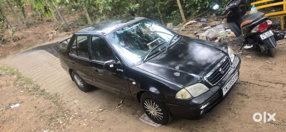 Maruti Suzuki Esteem 2006