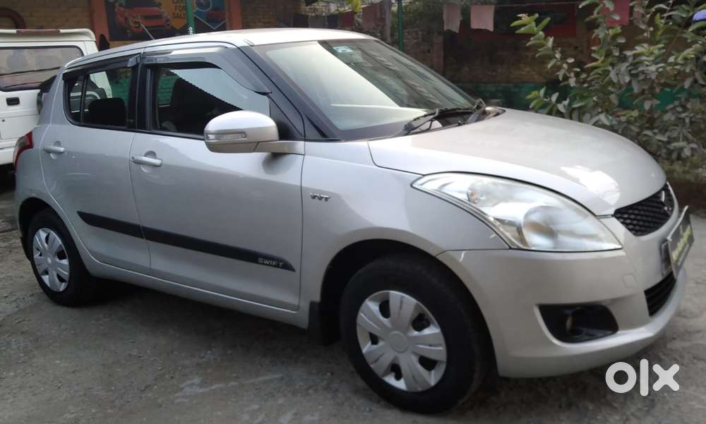 Maruti Suzuki Swift Vxi With Abs, 2012, Petrol