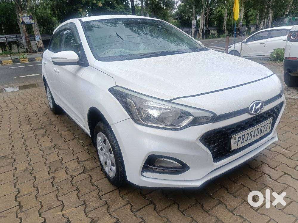 Hyundai Elite I20 Sportz (o) 1.2, 2018, Petrol