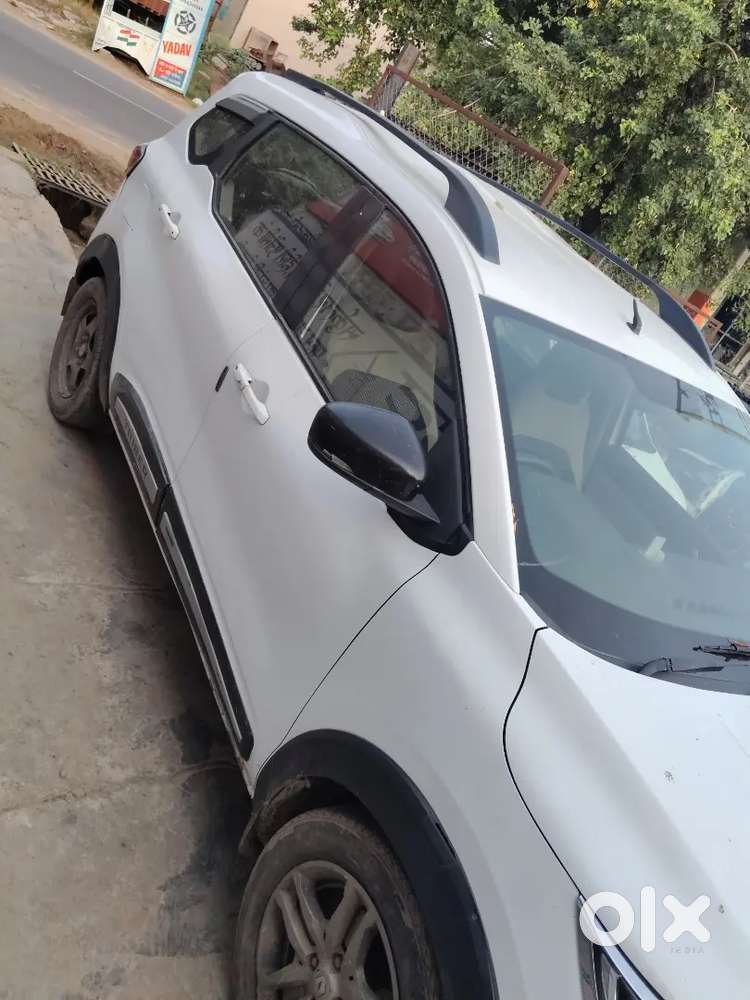 Renault Triber 2019 Petrol Manual