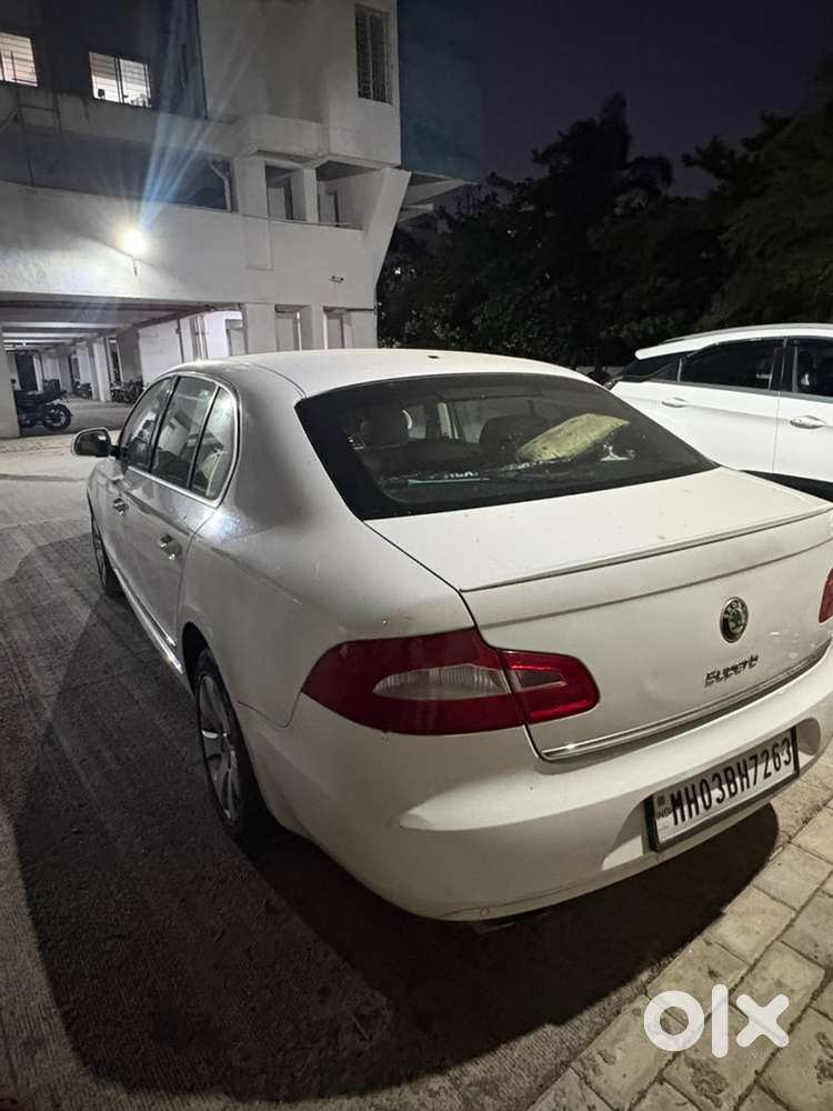 Skoda Superb Elegance 2013 Model