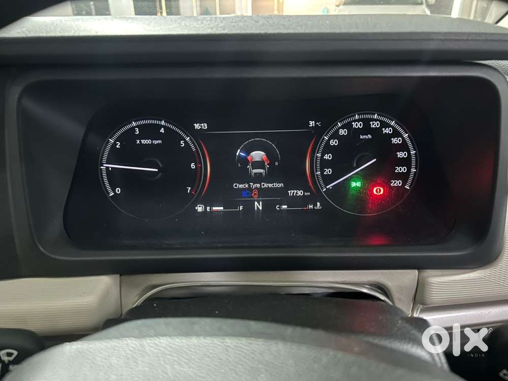 Mahindra Xuv700 Petrol 2022