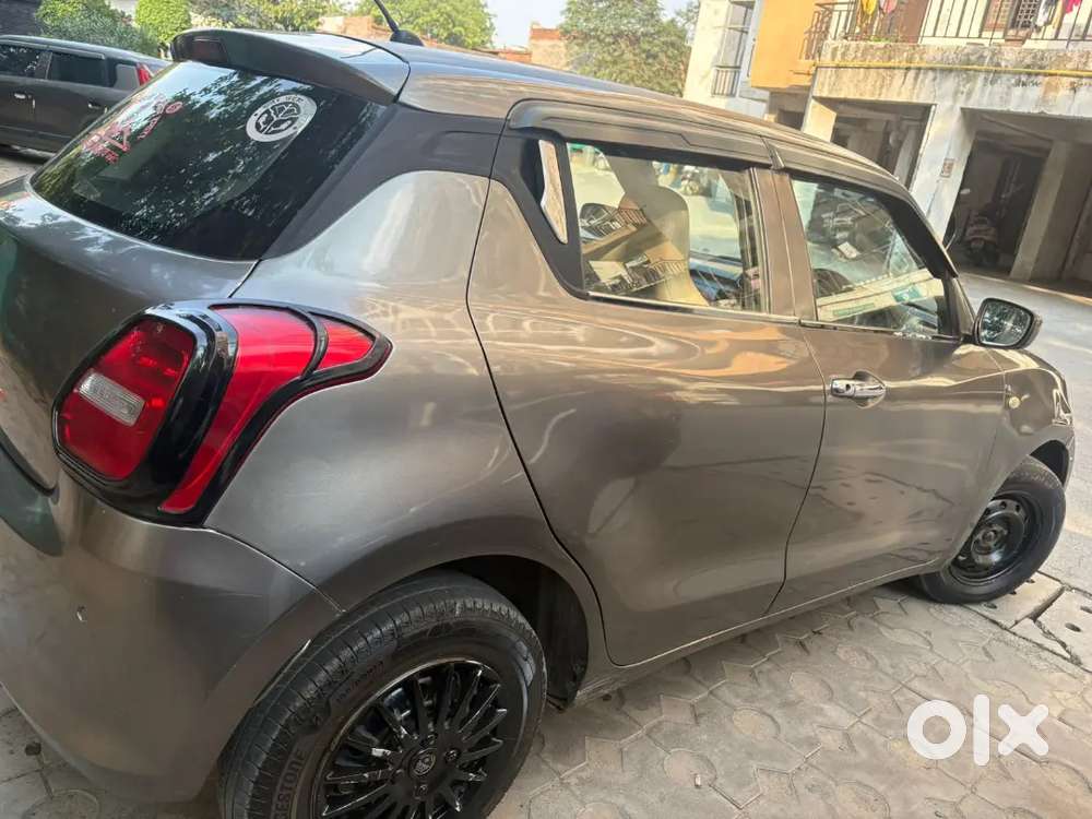 Maruti Suzuki Swift 2020 Petrol 99999 Km Driven