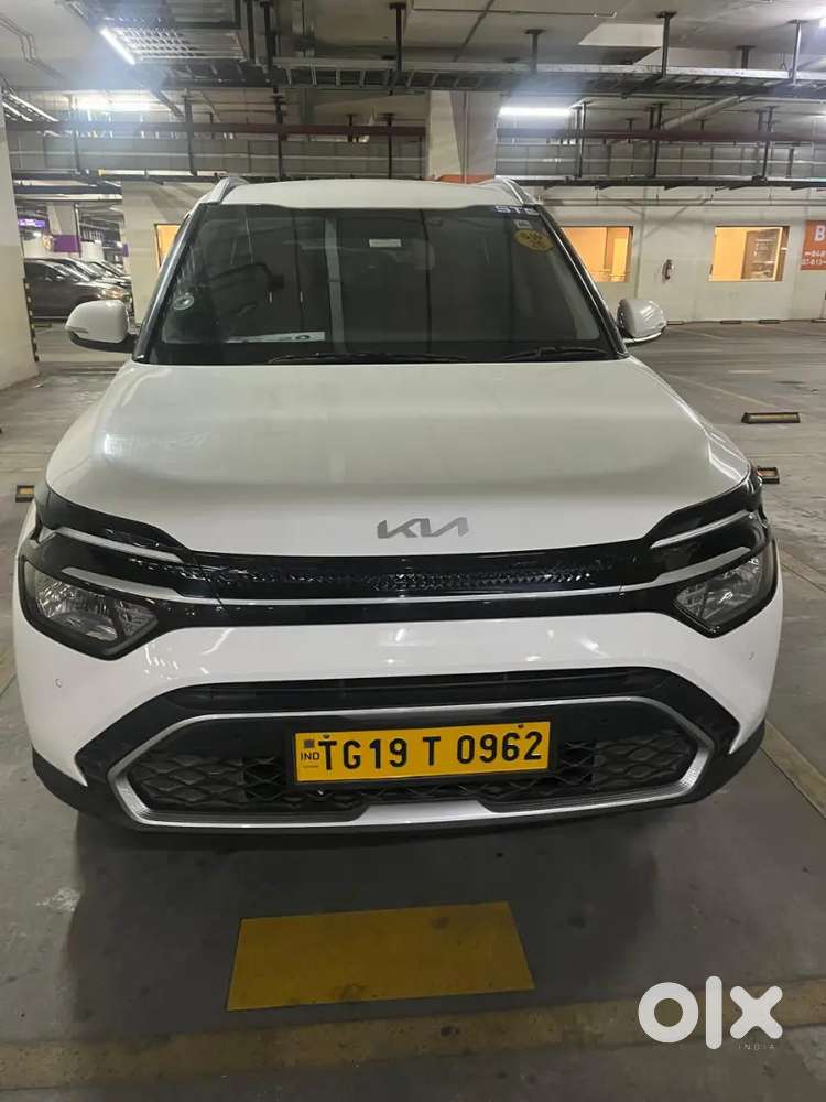 Kia Carens Diesel 2024 (tax Plate)