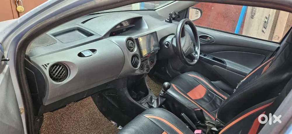 Toyota Etios Liva 2012