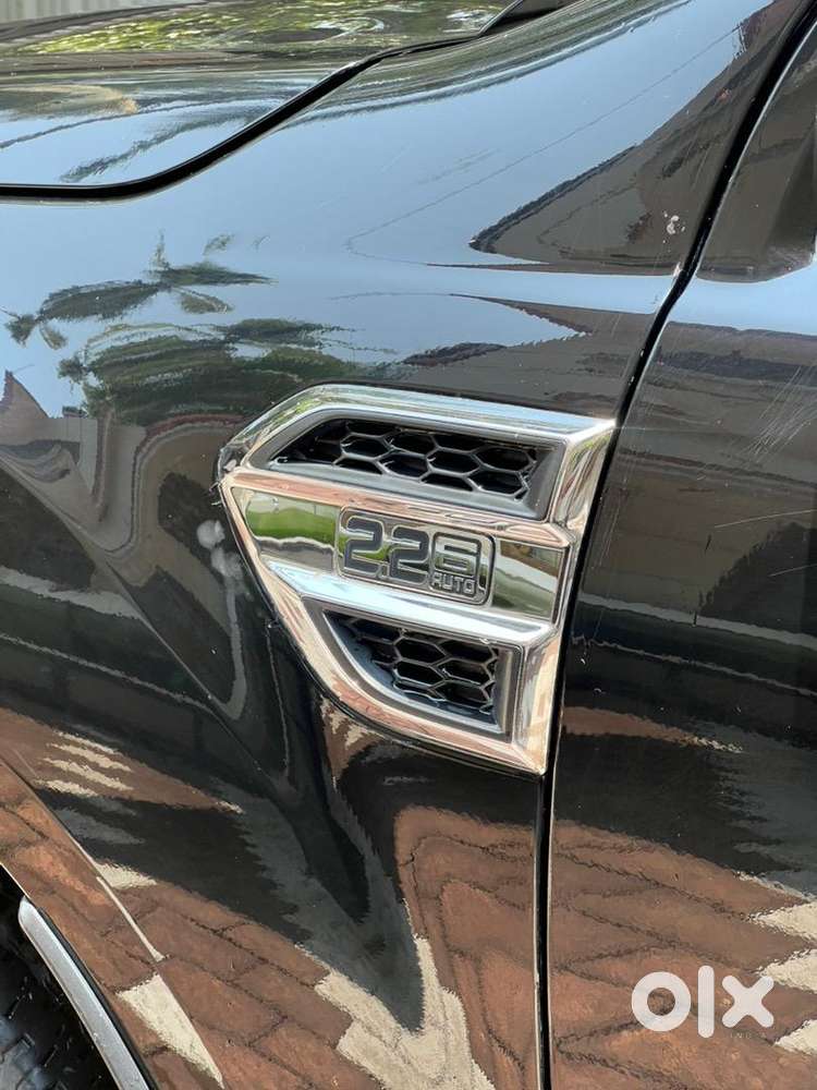 Ford Endeavour Titanium Plus 2019 Diesel Well Maintained