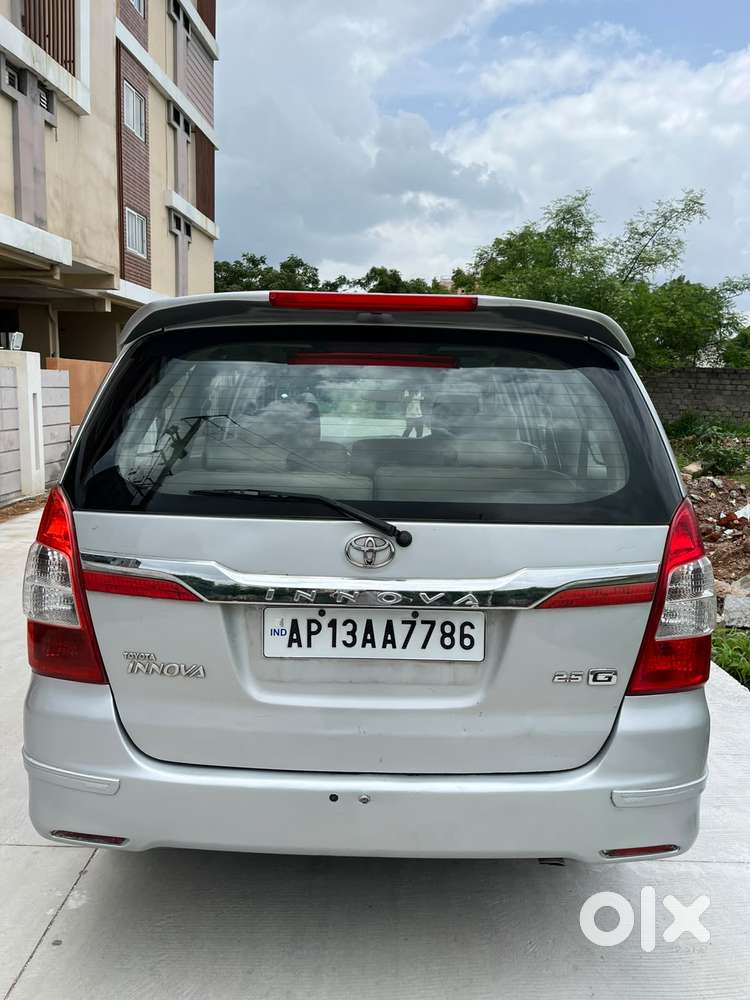 Toyota Innova 2.5 G (diesel) 8 Seater, 2011, Diesel
