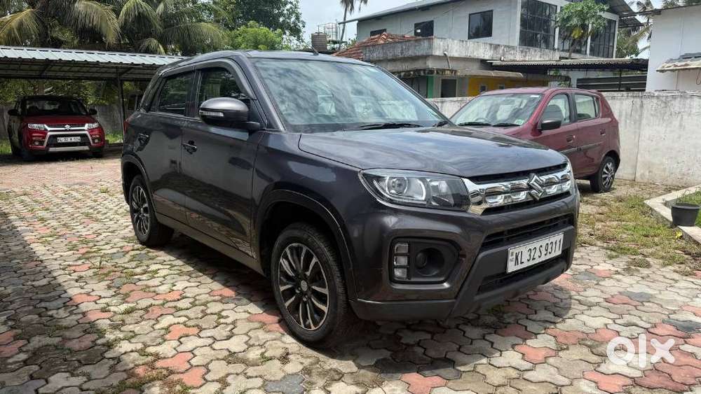 Maruti Suzuki Brezza 1.5 Lxi Smart Hybrid, 2022, Petrol