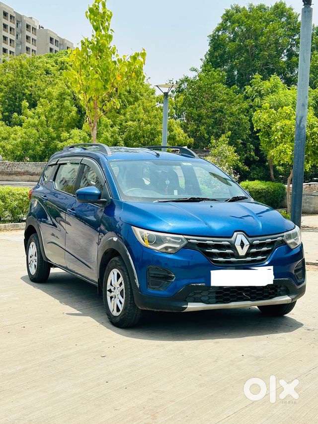Renault Triber Rxz, 2023, Petrol