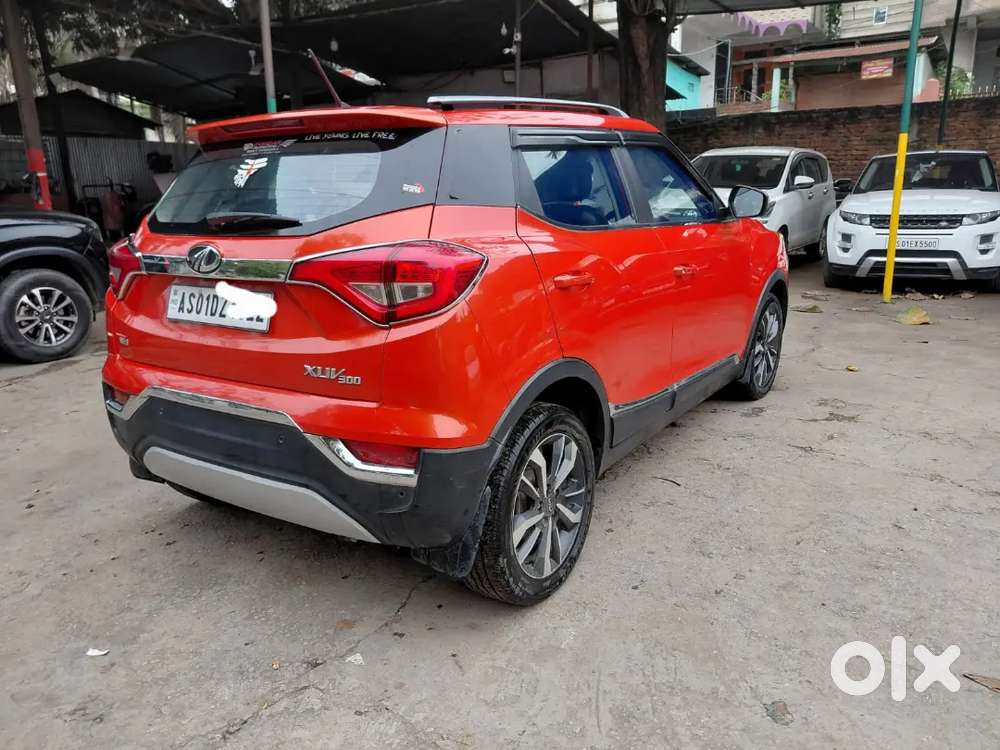 Mahindra Xuv300 2019 Diesel Good Condition W8 Optional