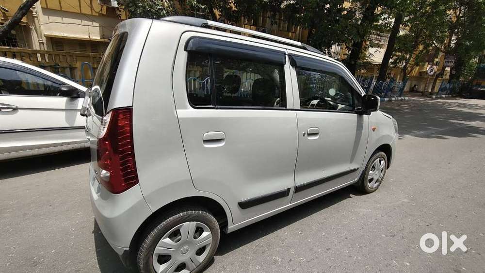Maruti Suzuki Wagon R 1.0 2015-2019 Vxi Amt, 2016