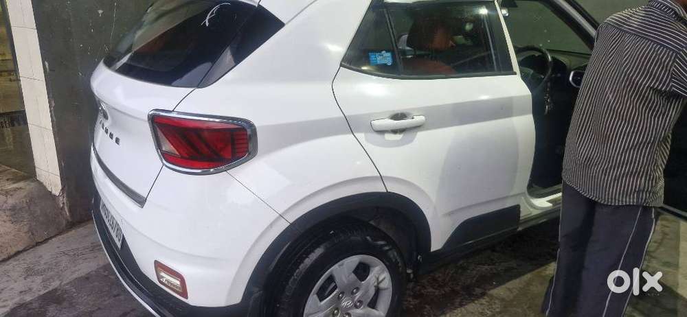 Hyundai Venue, 2021, Petrol