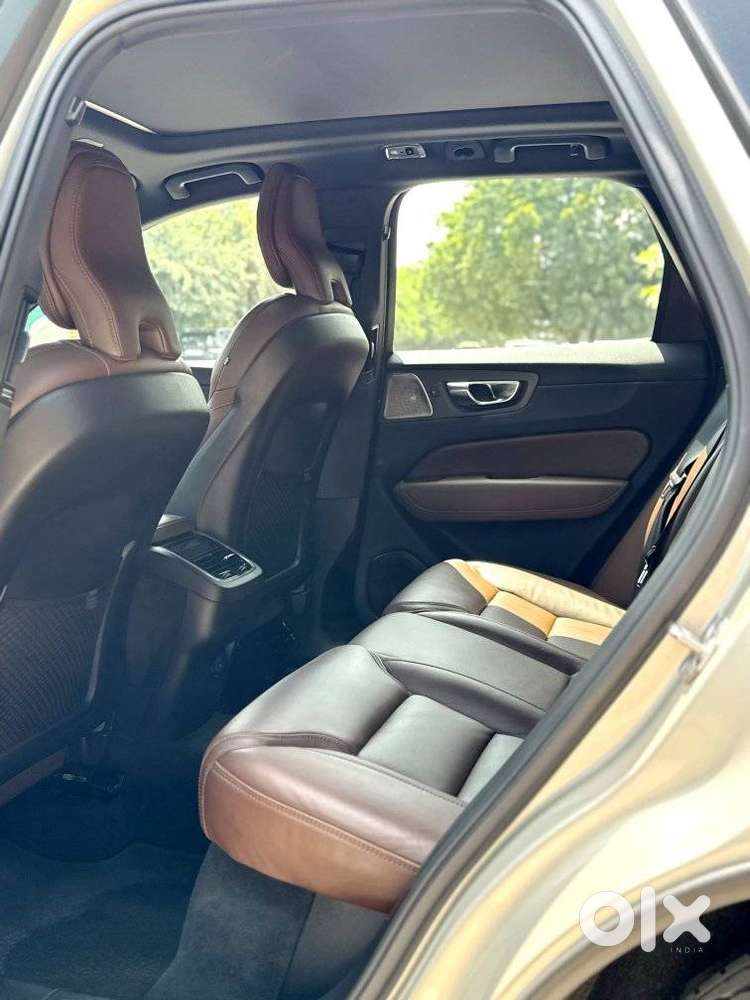 Volvo Xc60 D5 Awd Automatic, 2021, Diesel