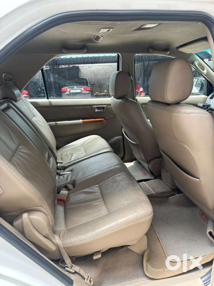 Toyota Fortuner 3.0 4x4 Manual, 2011, Diesel