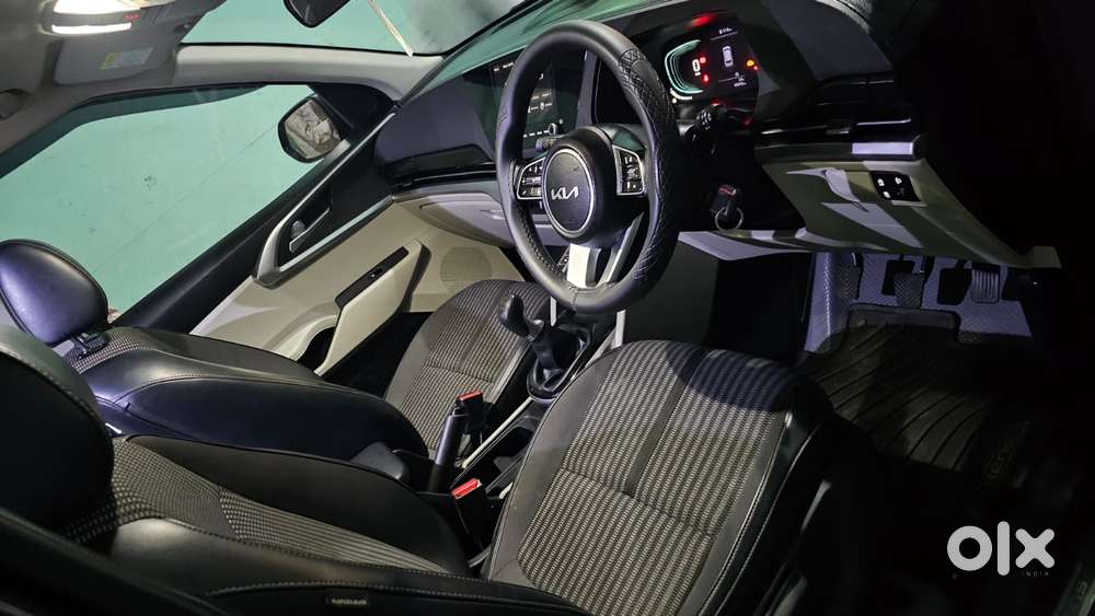 Kia Carens 1.5 Prestige 7 Str, 2023, Petrol