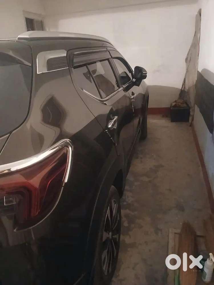 Honda Elevate 
Well Maintained , In Top Notch Condition