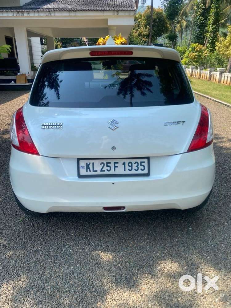 Maruti Suzuki Swift 2013 Petrol Well Maintained