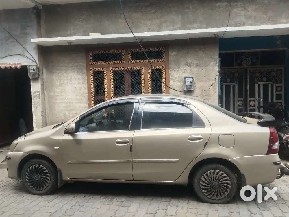 Toyota Etios Cross 2011 Model